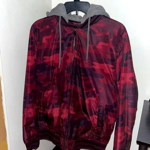 Men’s red army print jacket